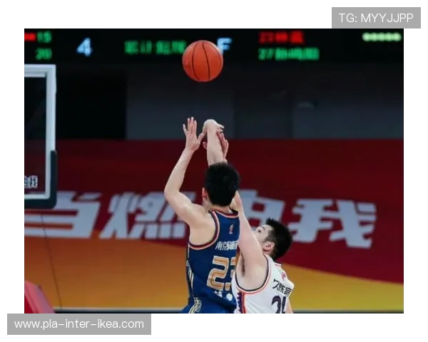 林葳背靠背出战表现亮眼10分钟内贡献5分2板2助助力球队